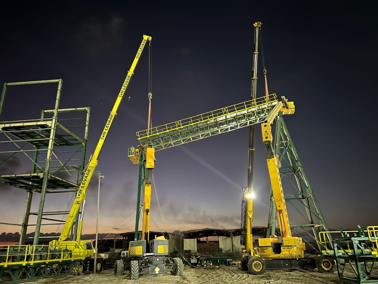 Équipe technique SM Grue montage de grue Maroc